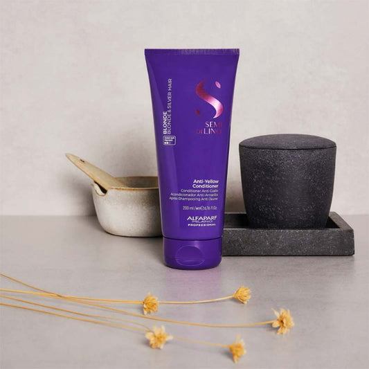 Semi Di Lino Blonde Anti-Yellow Conditioner For Blonde Hair by Alfaparf