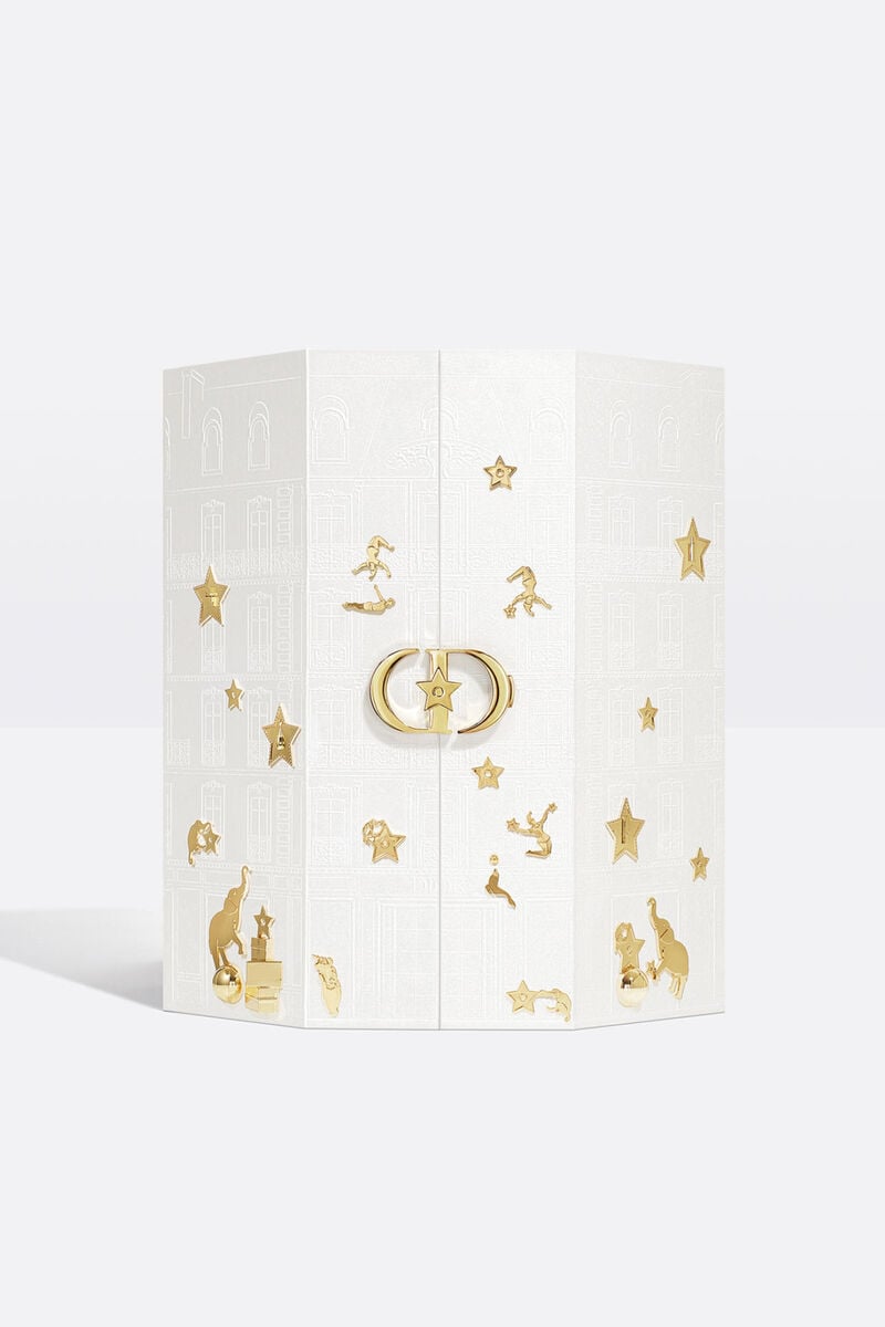 Le 30 Montaigne Advent Calendar