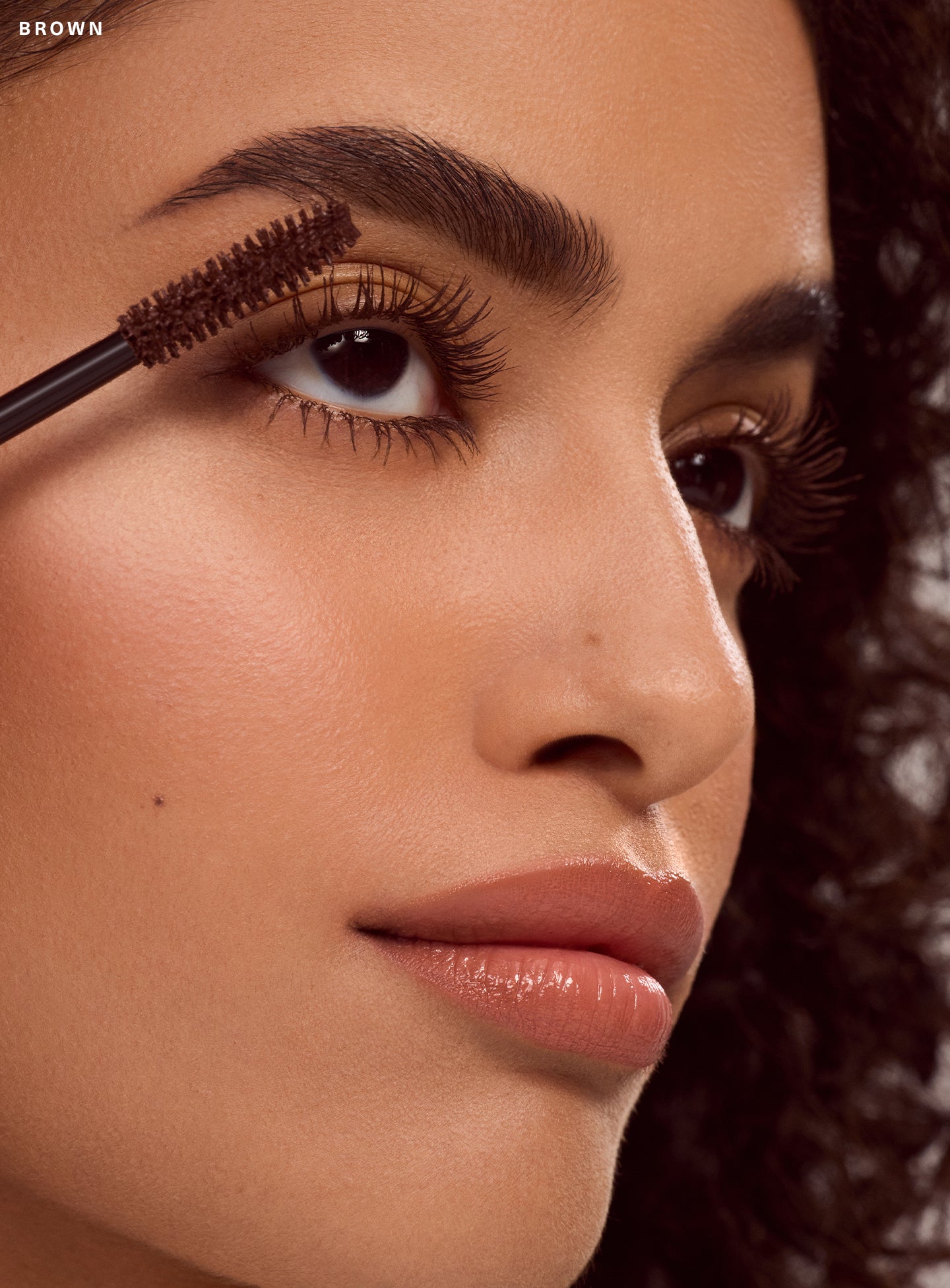 Perfect Strokes Universal Volumizing Mascara Brown by Rare Beauty