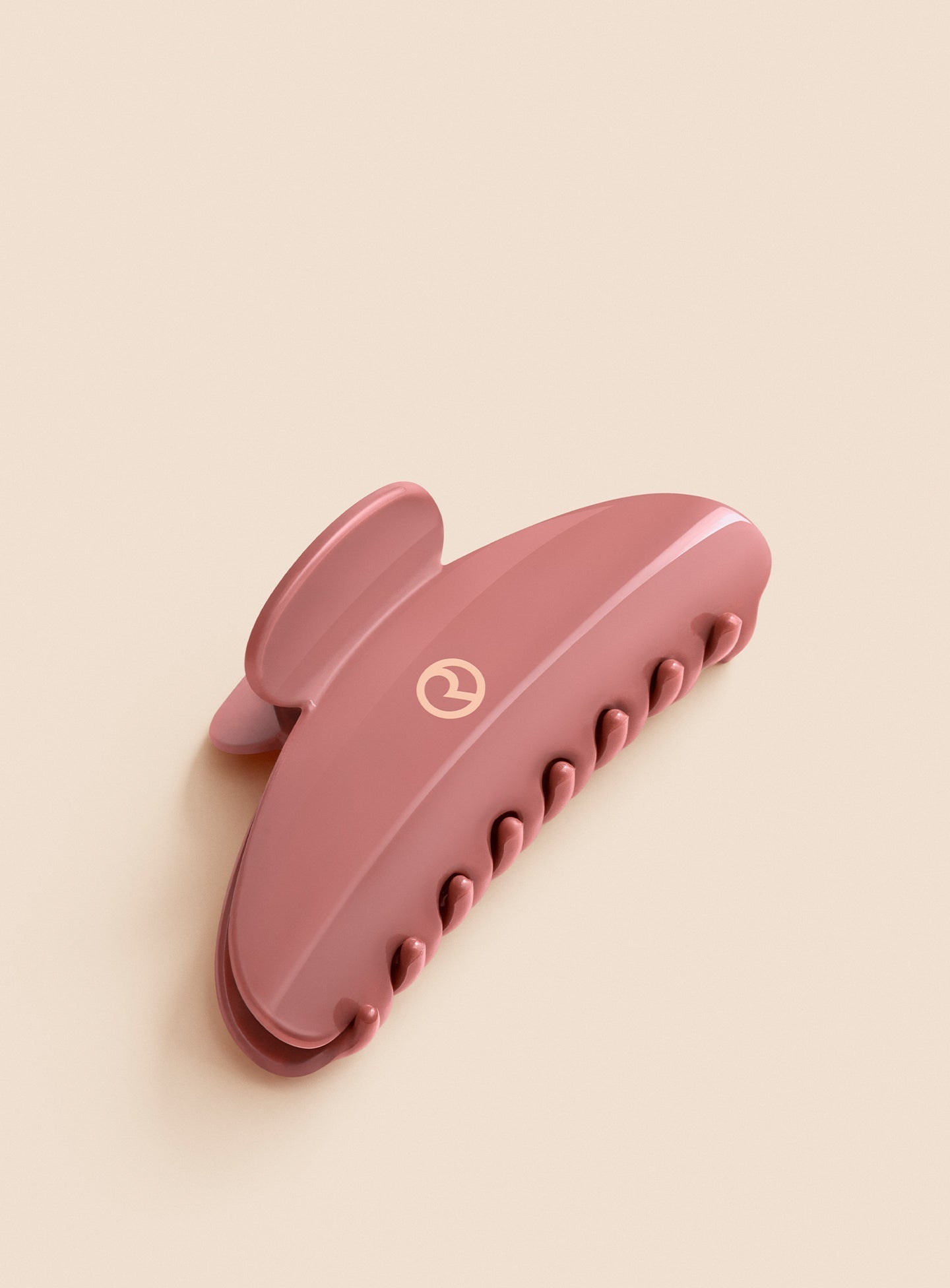 Find Comfort Claw Clip by Rare Beauty