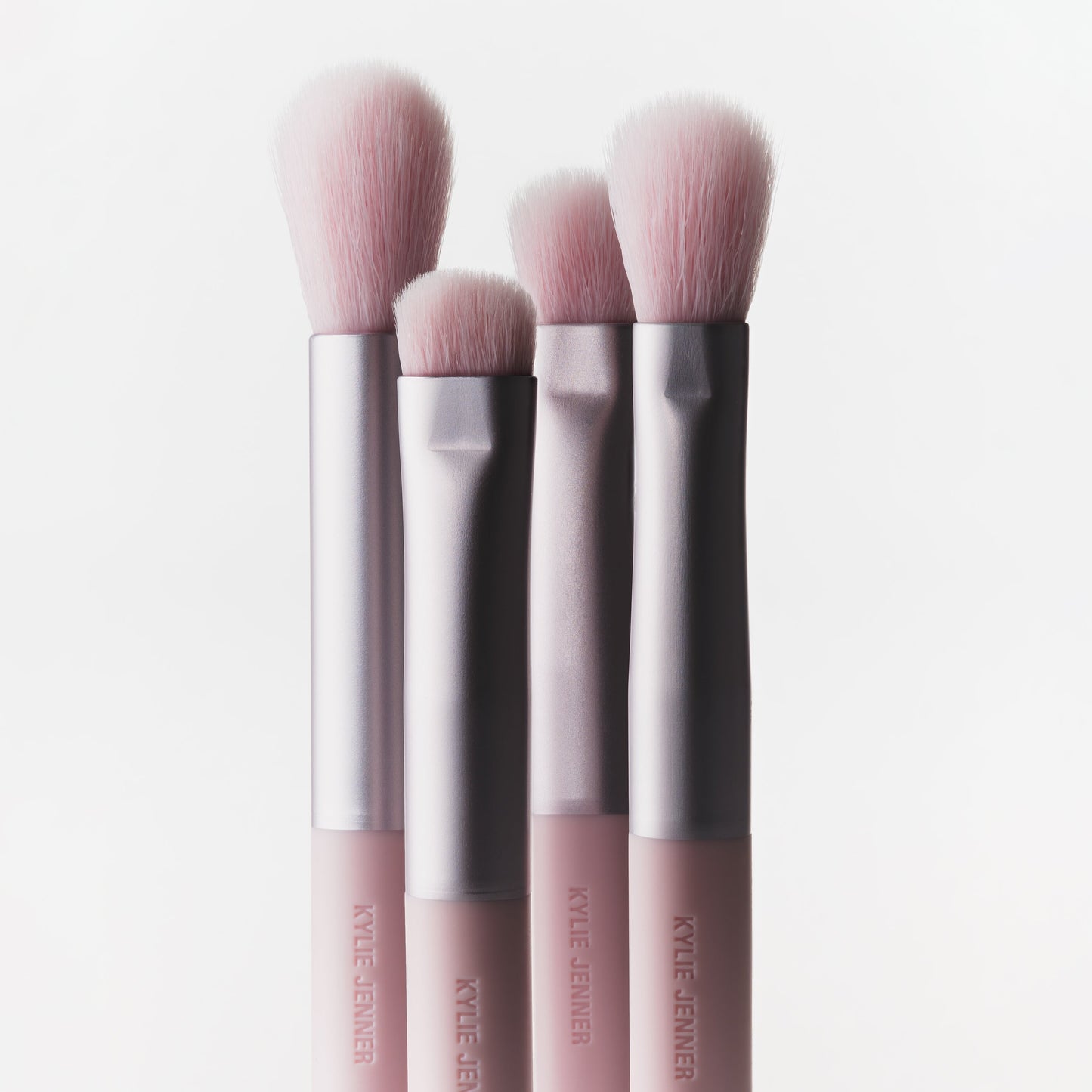 Eyeshadow Brush & The Smokey Palette & Kylash Mascara Bundle