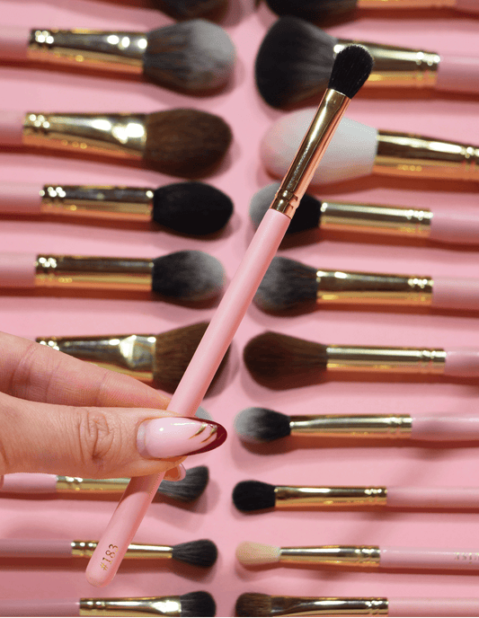 #183 Medium Fluffy Sweeper Brush by P. Louise Cosmetics