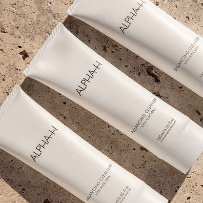 Balancing Cleanser with Aloe Vera by Alpha-H