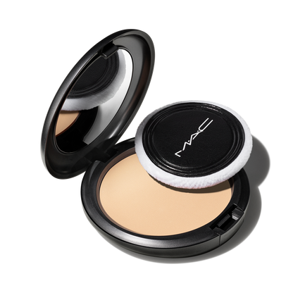 Blot Powder/Pressed by MAC Cosmetics