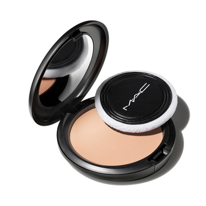 Blot Powder/Pressed by MAC Cosmetics