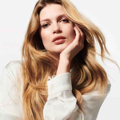 Oil Reflections Luminous Reveal Shampoo by Wella Professionals